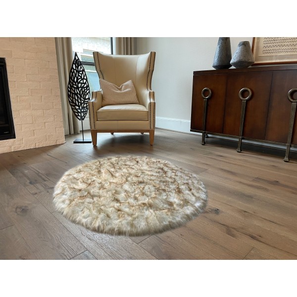 Super soft faux sheepskin...