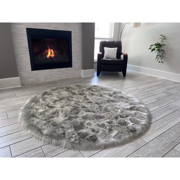 Round plush carpet