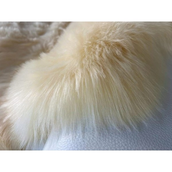 Faux fur cloud carpet