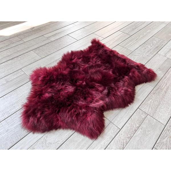 Luxurious Burgundy Faux Fur...