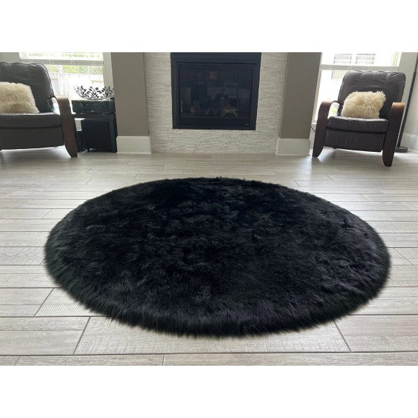 Black premium round faux fur rug
