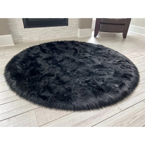 Black premium round faux fur rug
